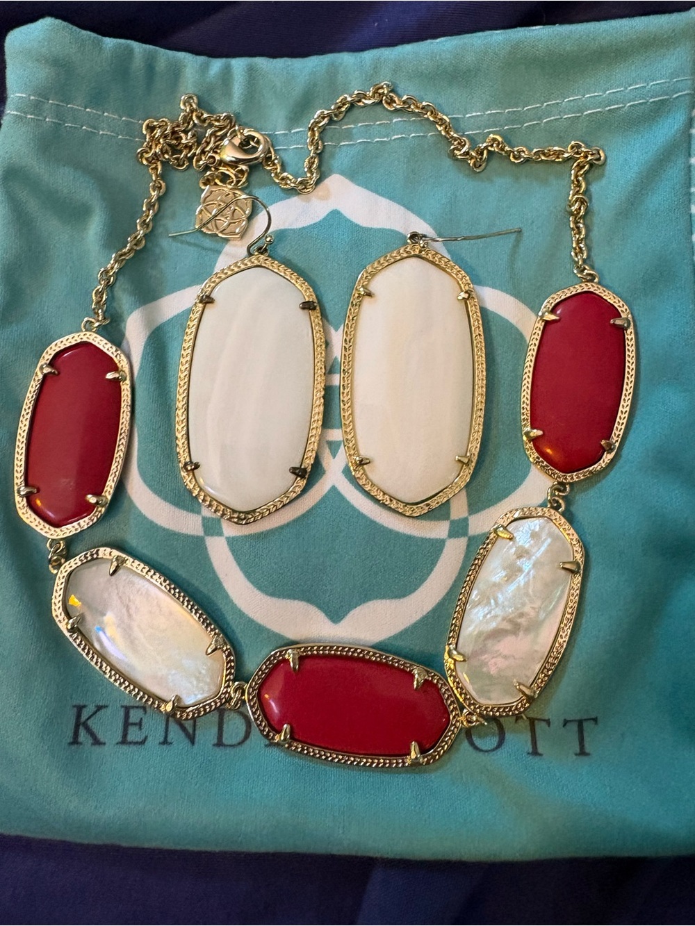 Kendra Scott Rare Vintage Mother of Pearl Necklace Red Gold Necklace earrings